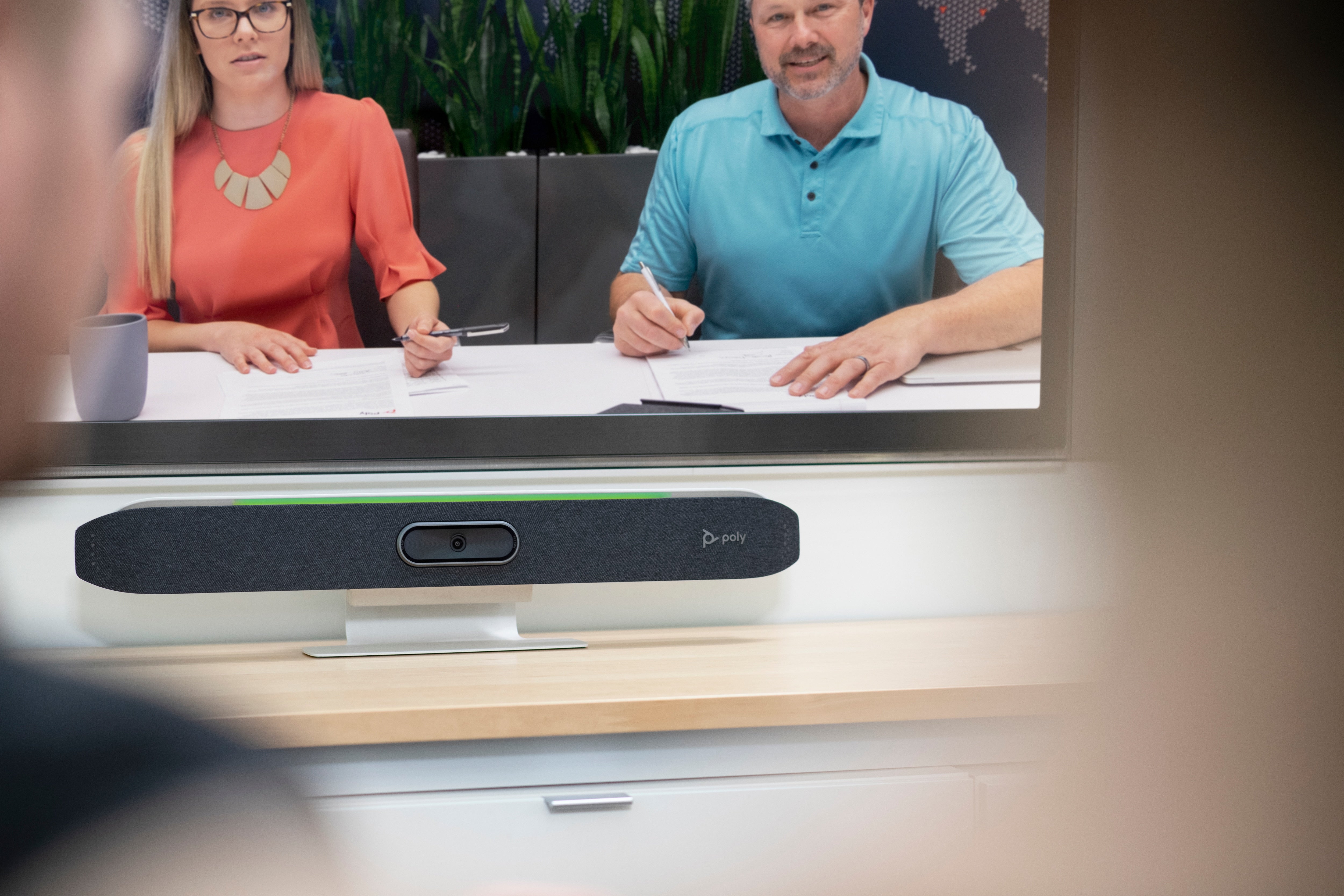 POLY Barre de visioconférence tout-en-un Studio X50