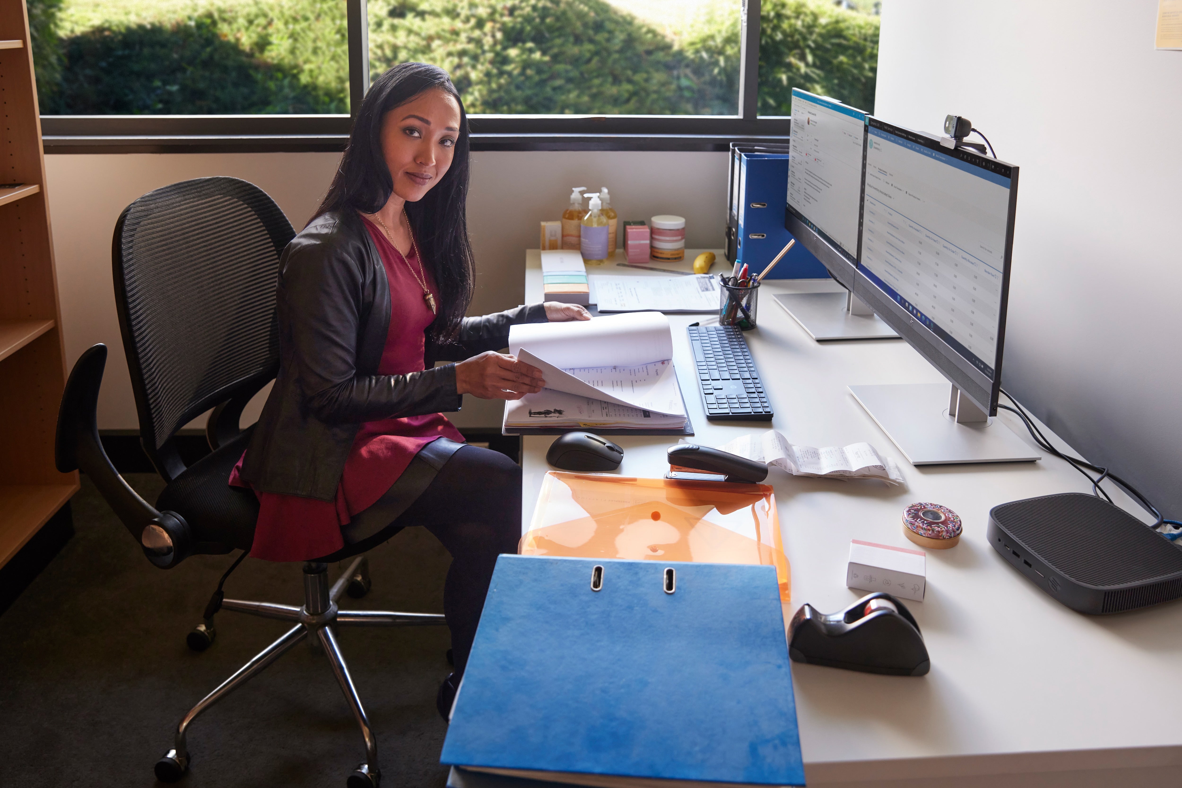 HP Écran tactile FHD E24t G5