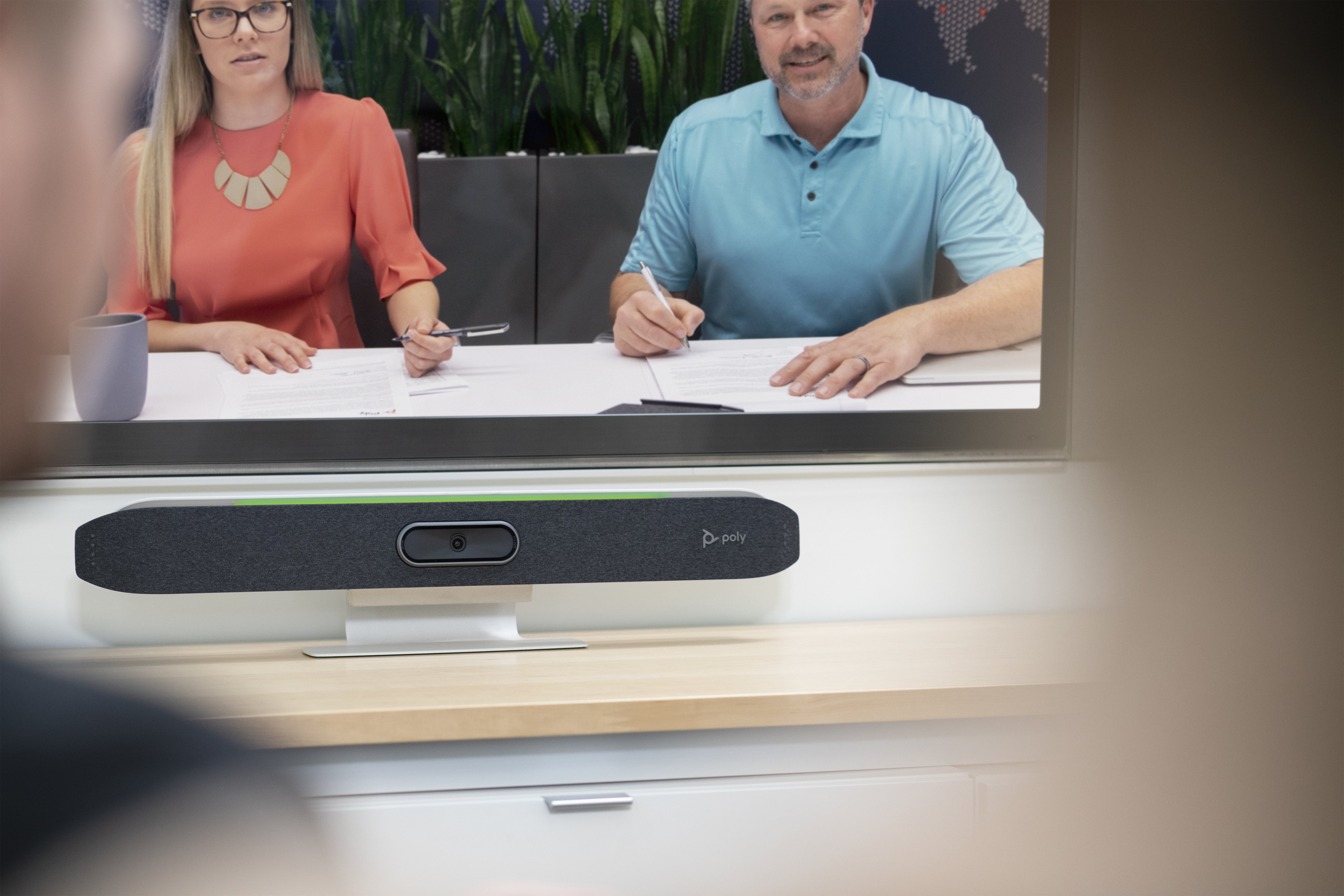 Poly Barre de visioconférence tout-en-un Studio X50