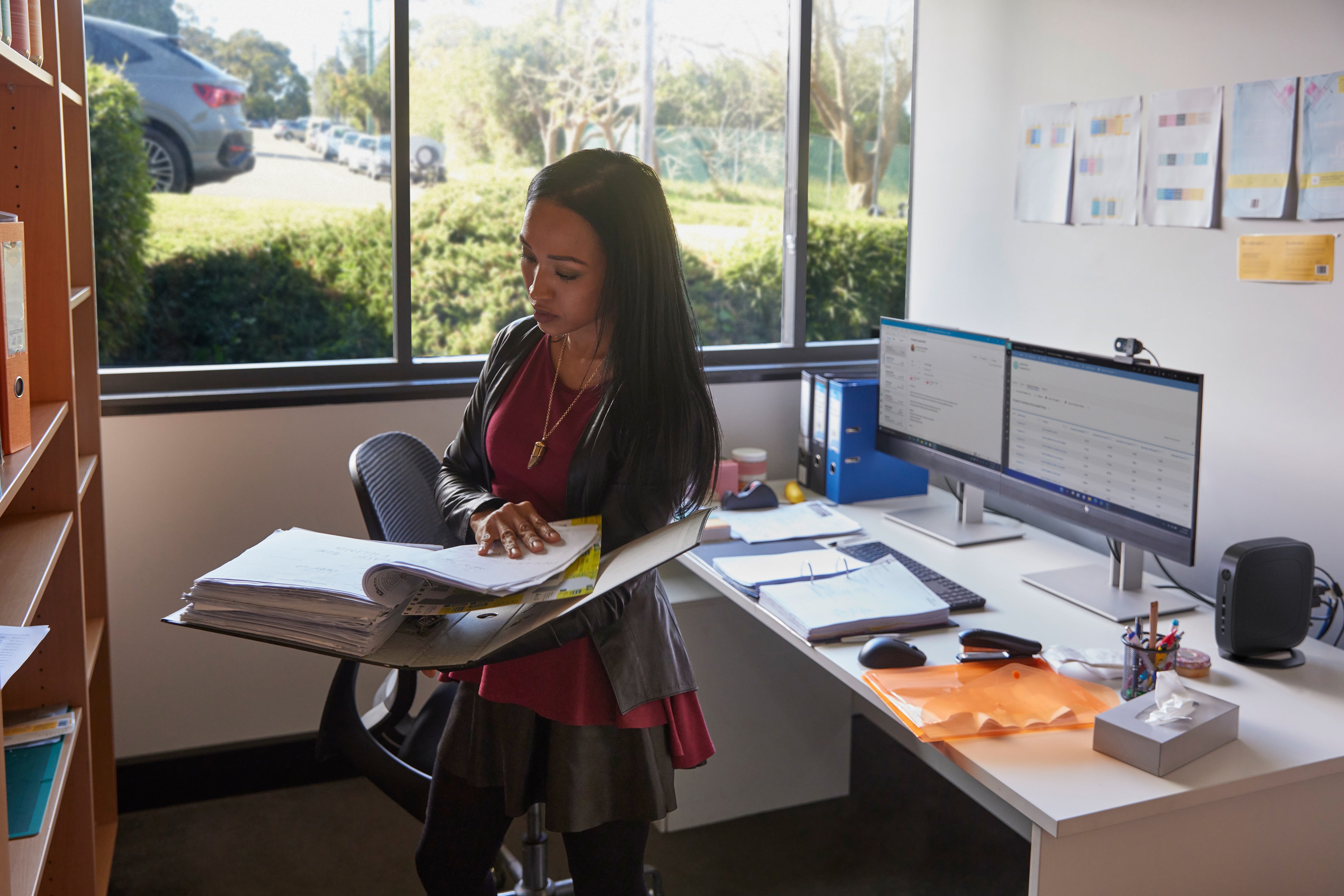 HP Écran tactile FHD E24t G5