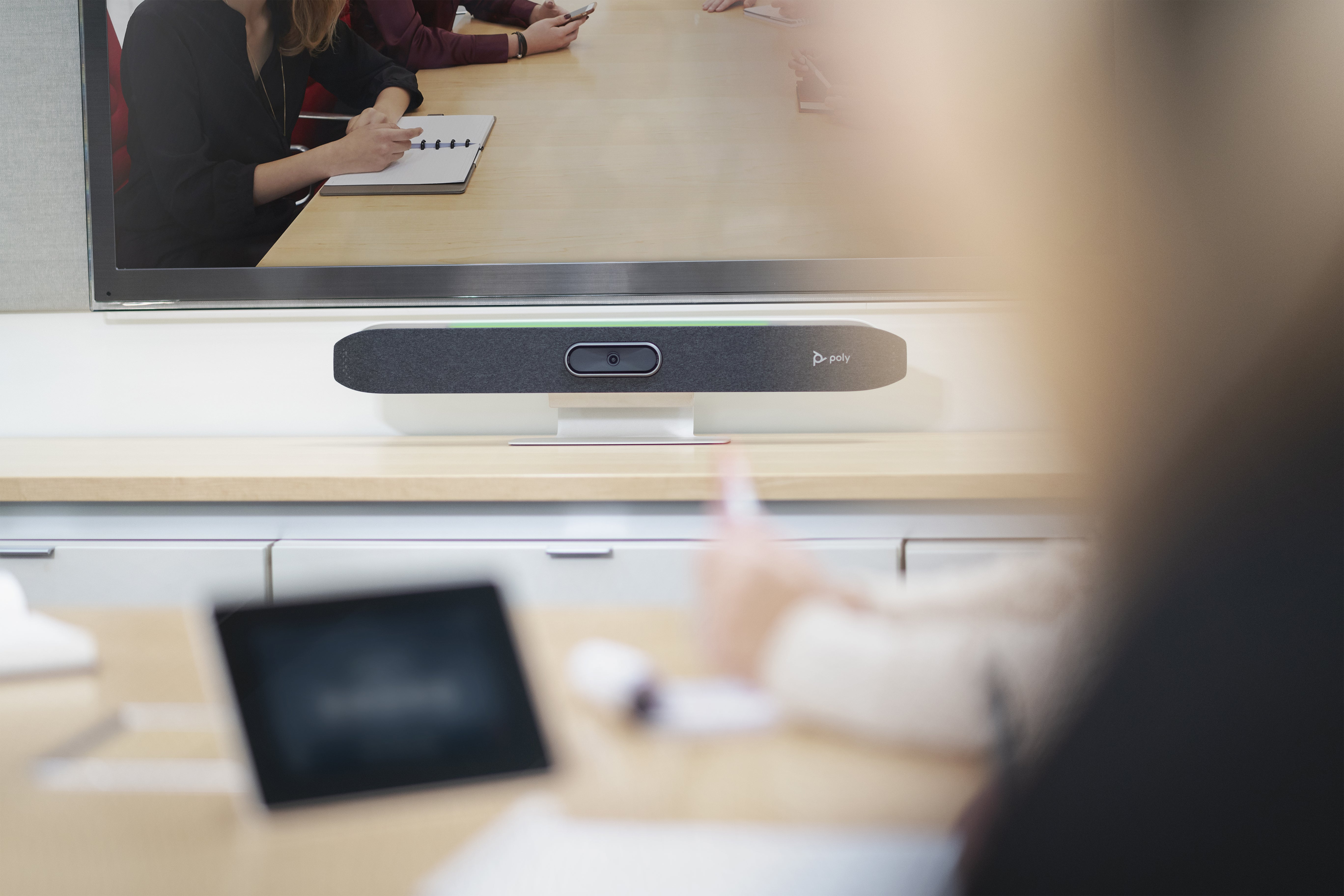 Poly Barre de visioconférence tout-en-un Studio X50