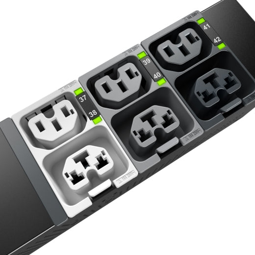 APC NetShelter Rack PDU Advanced unité de distribution d'énergie 48 sortie(s) CA 0U Noir