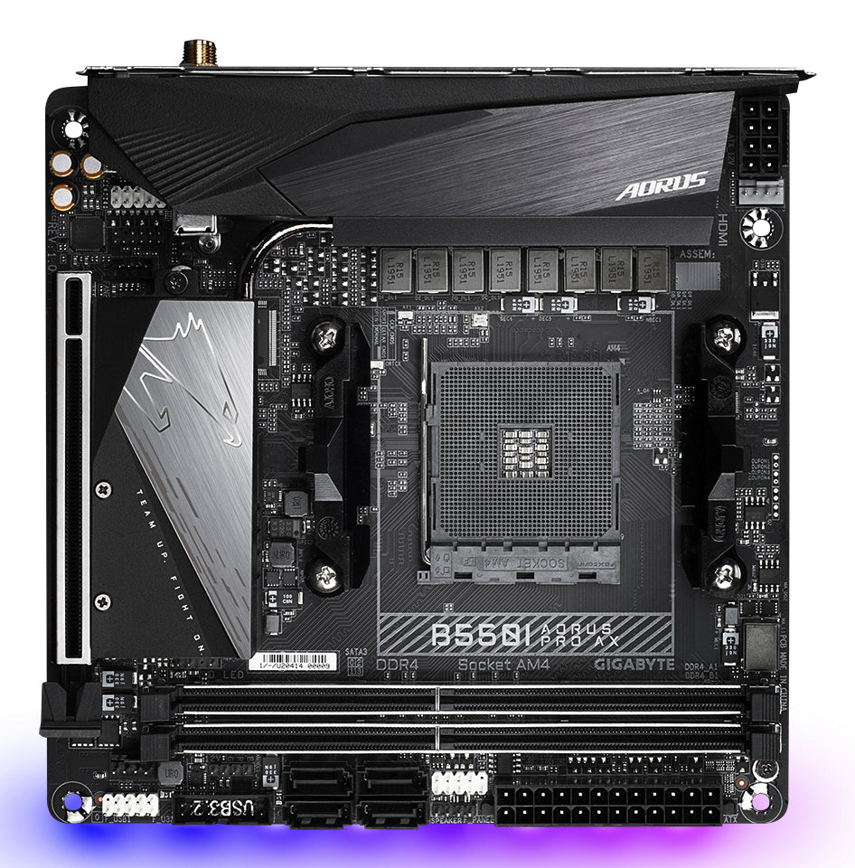GIGABYTE B550I AORUS PRO AX Carte mère - Processeurs AMD Ryzen 5000, VRM 8 phases, jusqu'à 5300 MHz DDR4, 1xPCIe 4.0 + 1xPCIe 3.0 M.2, Wi-Fi 6E, LAN 2.5GbE, USB 3.2 Gen 2