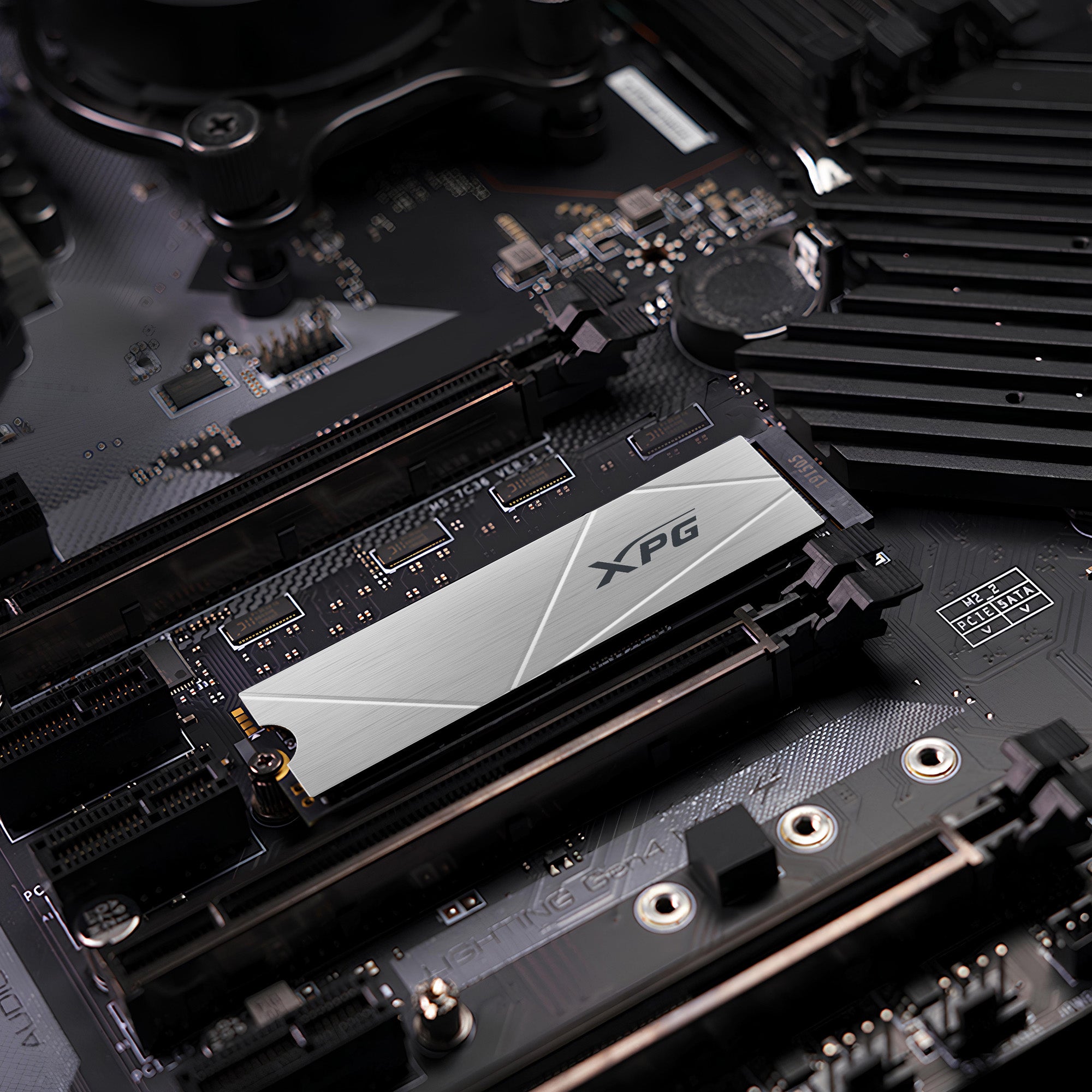 ADATA GAMMIX S60 1 To M.2 PCI Express 4.0 NVMe 3D NAND