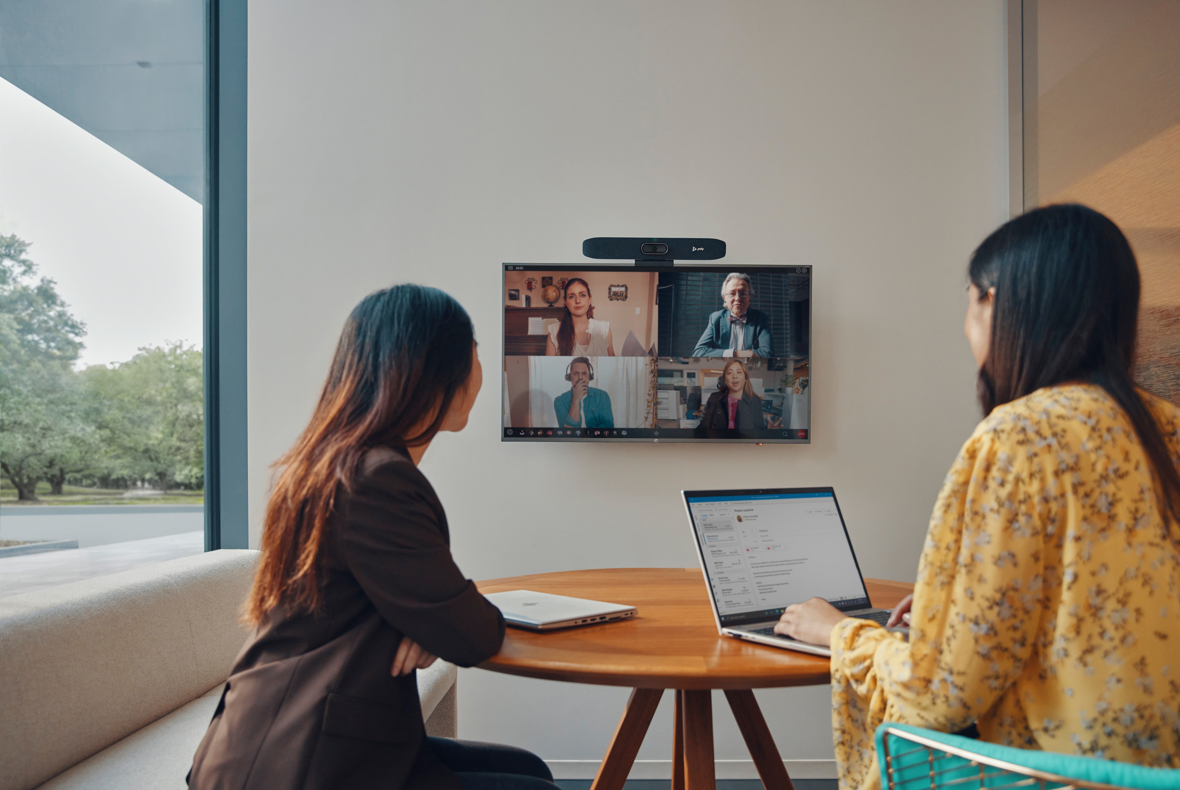 POLY Barre de visioconférence USB Studio R30