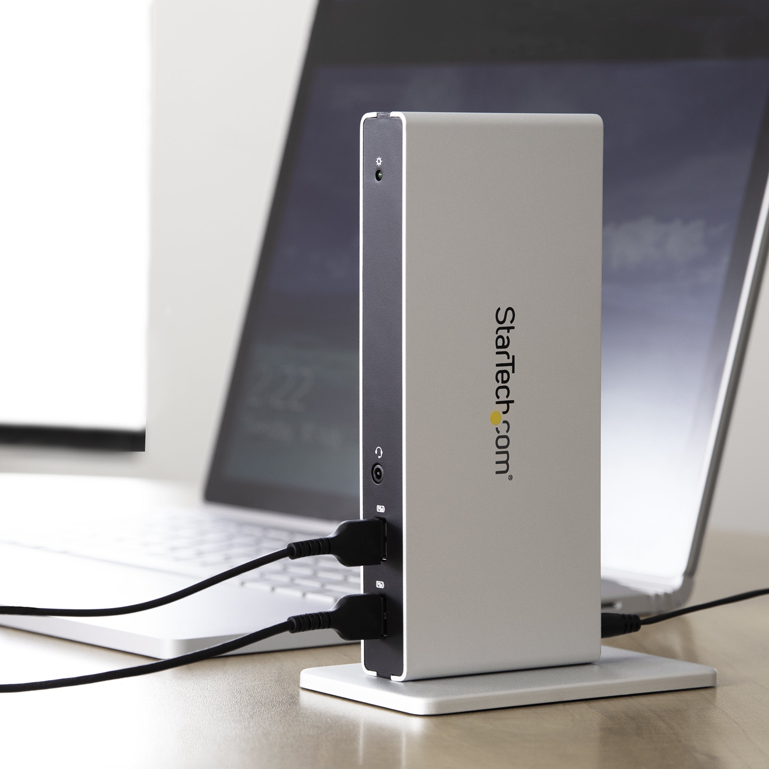 StarTech.com Station d'Accueil USB 3.0 pour Deux Écrans avec Adaptateurs DVI vers VGA et HDMI, 5x USB 3.0 et Audio - Station d'Accueil DVI Verticale pour Mac et Windows