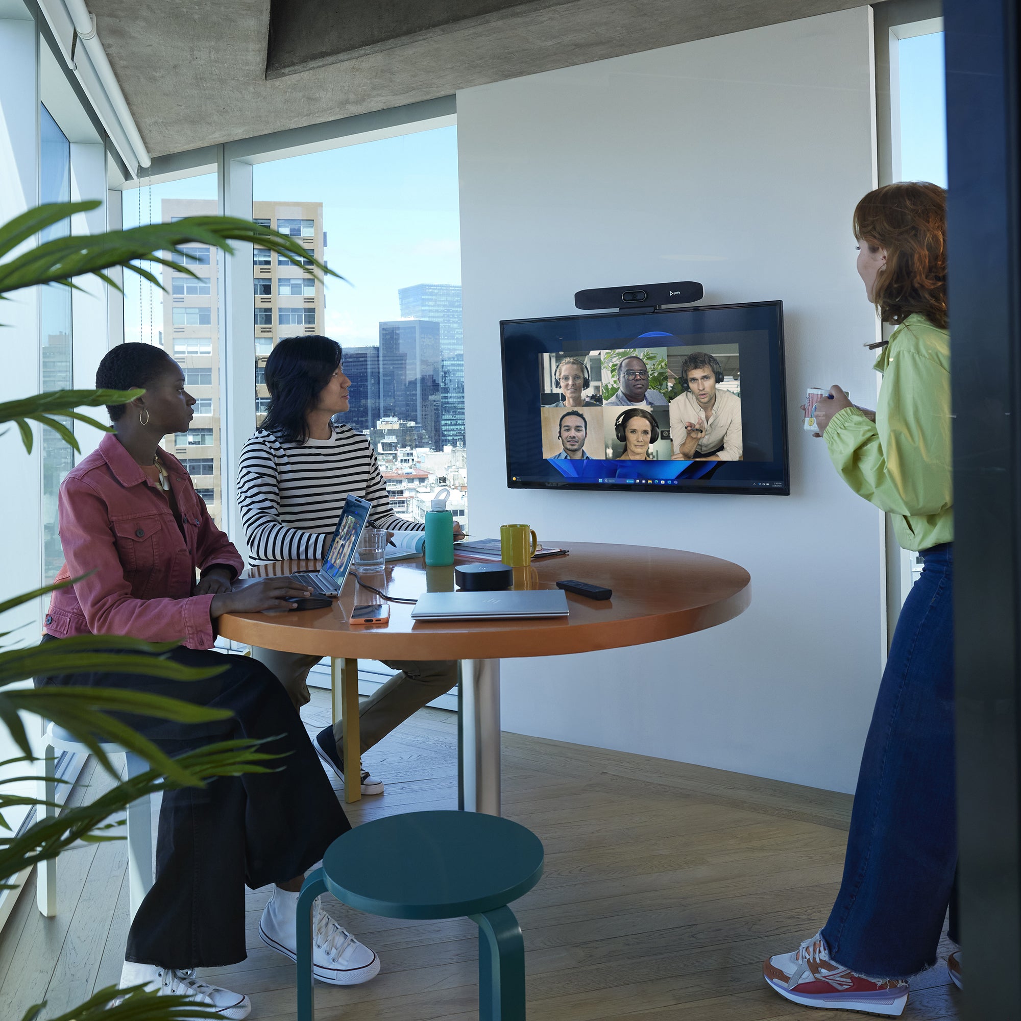 Poly Barre de visioconférence USB Studio R30