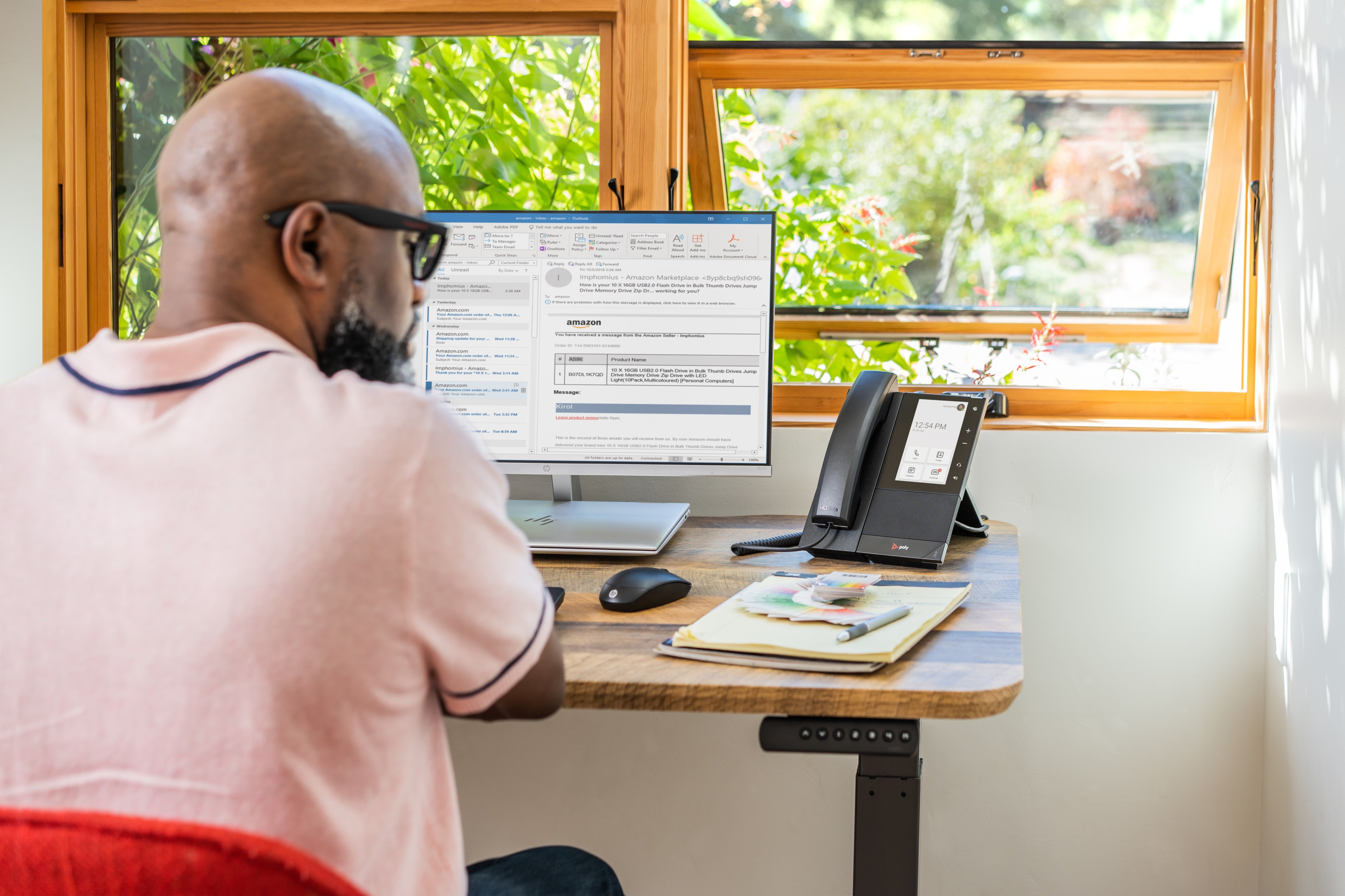 POLY Téléphone multimédia professionnel CCX 500 pour Microsoft Teams et compatible PoE